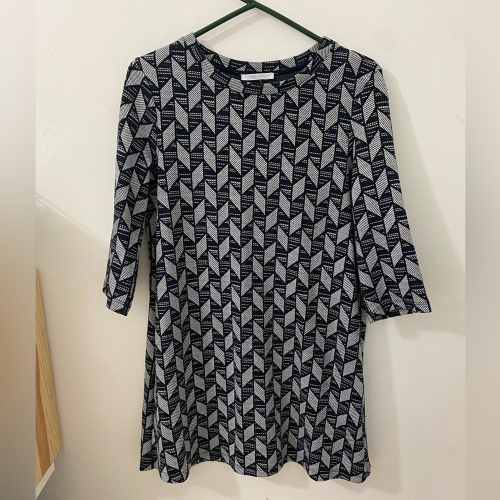 Geometric print dress - Picture 2 of 3